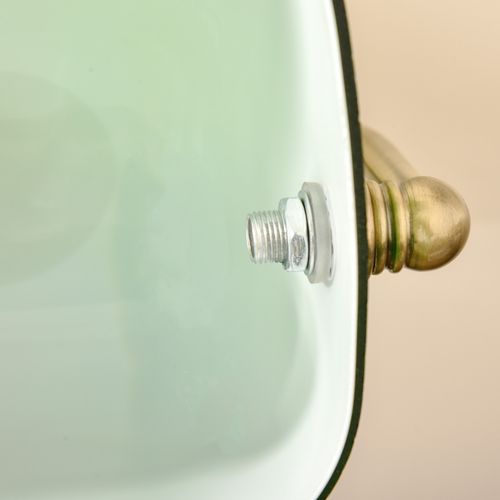 Desk lamp – Classic banker style with antique bronze base